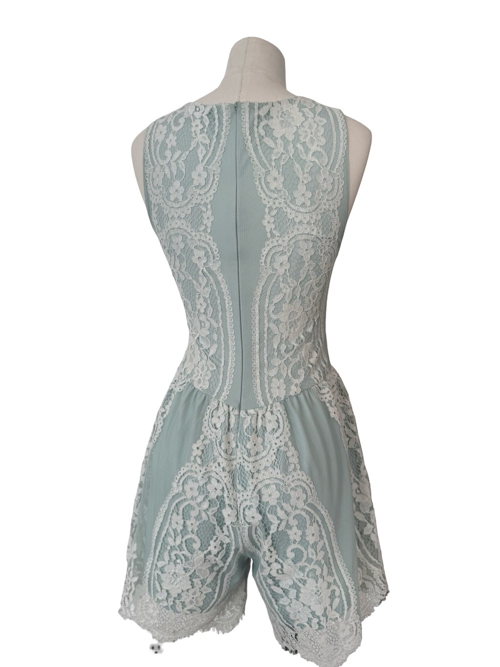 For love and lemons Light Lace  Blue Romper XS - Picture 9 of 10